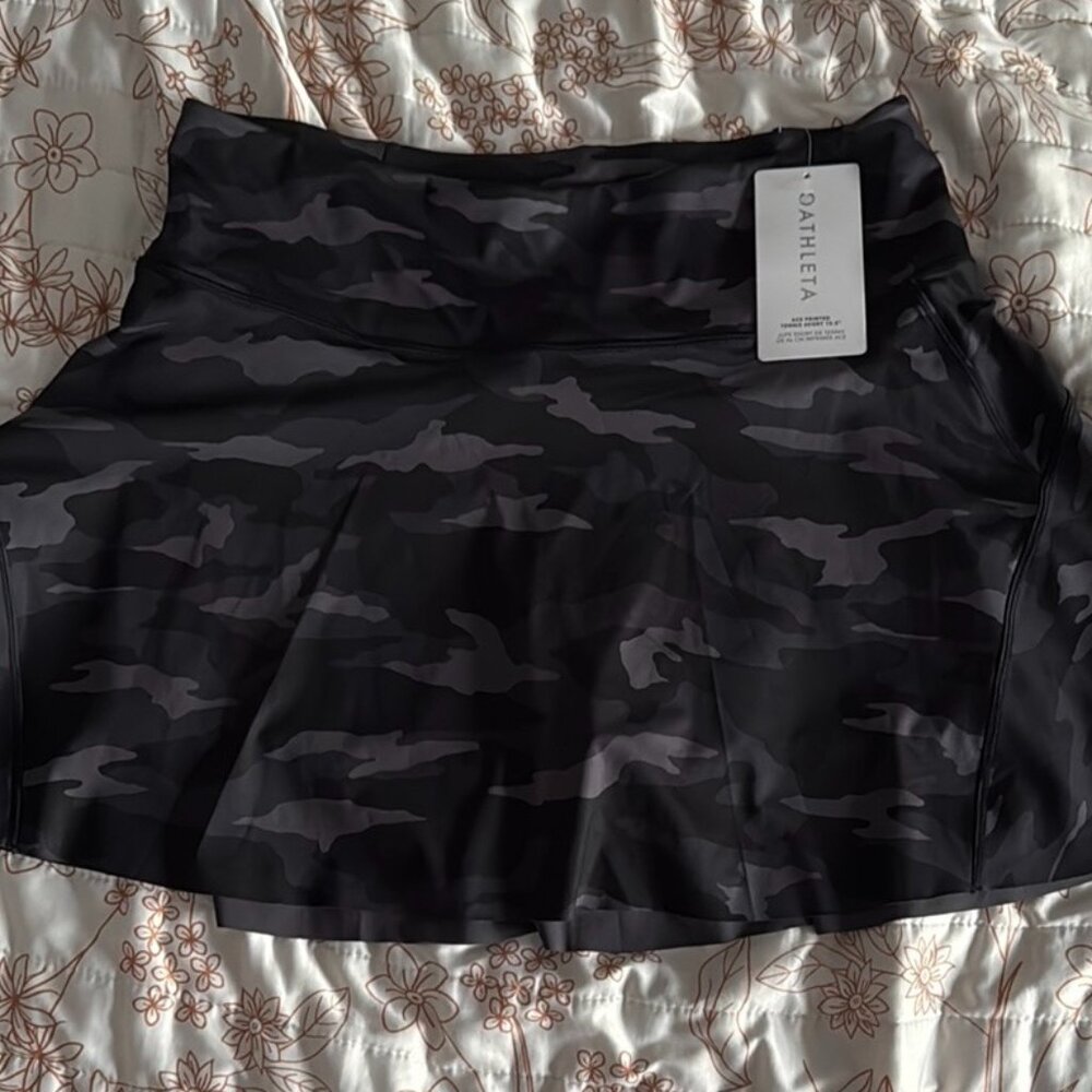 NEW NWT Athleta ACE Camo 15.5 Tennis Skort L LARGE
